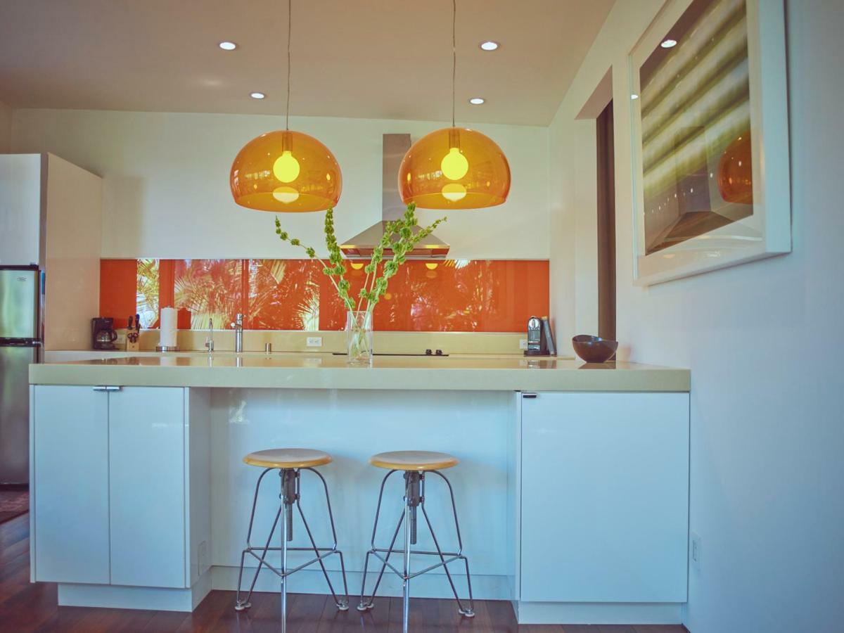 Palms Place *